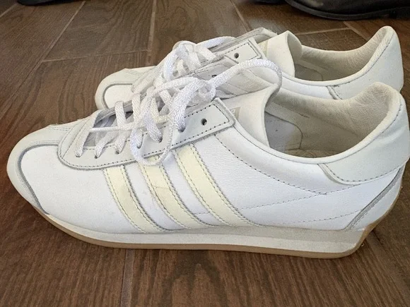 Women's Adidas Country OG White - Picture 4 of 6
